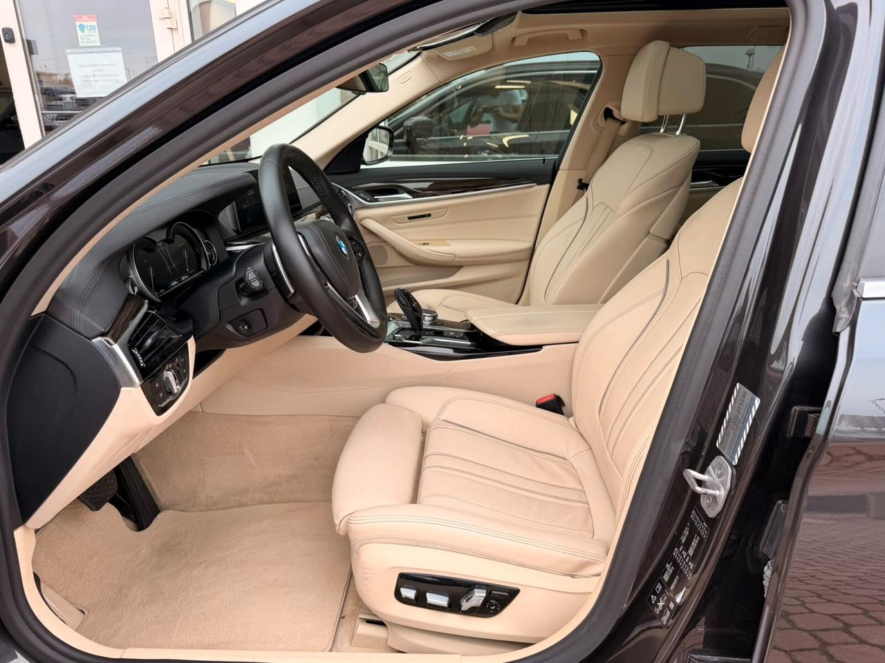 Bmw 530 530d xDrive Touring Luxury