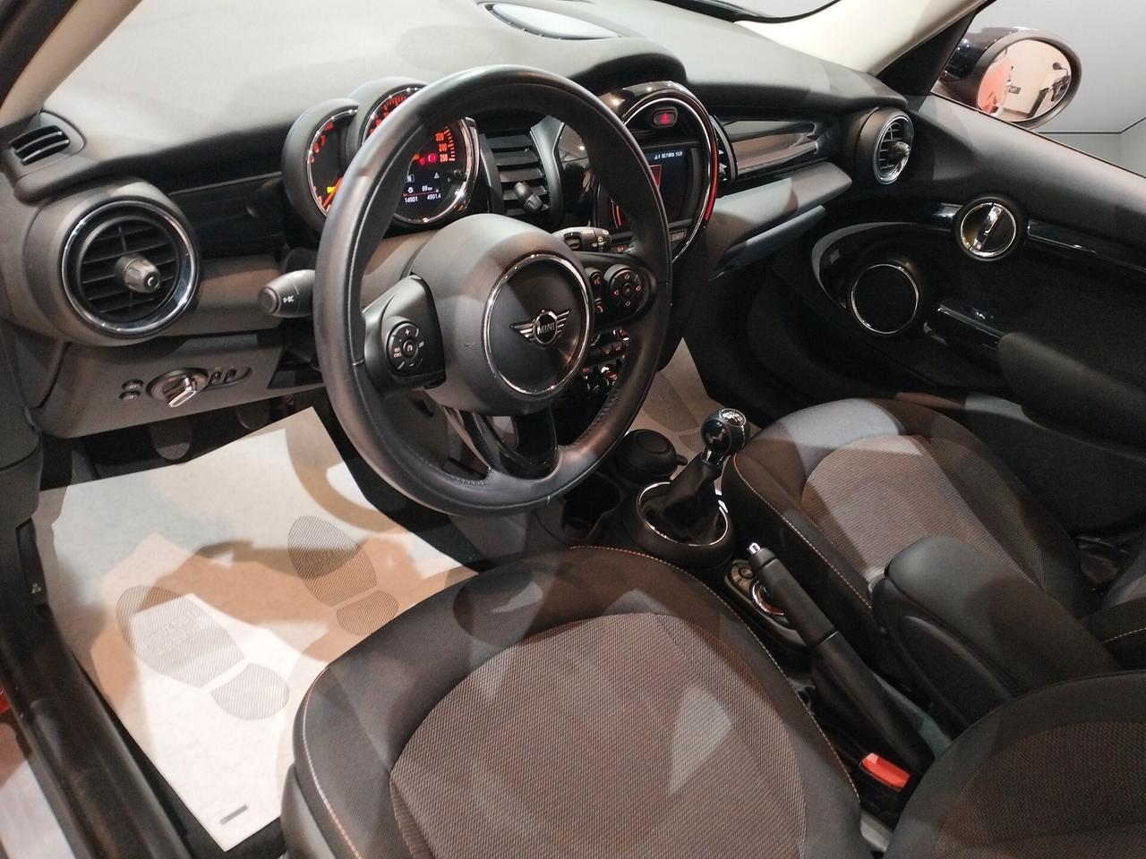 MINI One IV F55 2018 5 PORTE 1.5 Hype 102cv *NEOPATENTATI*