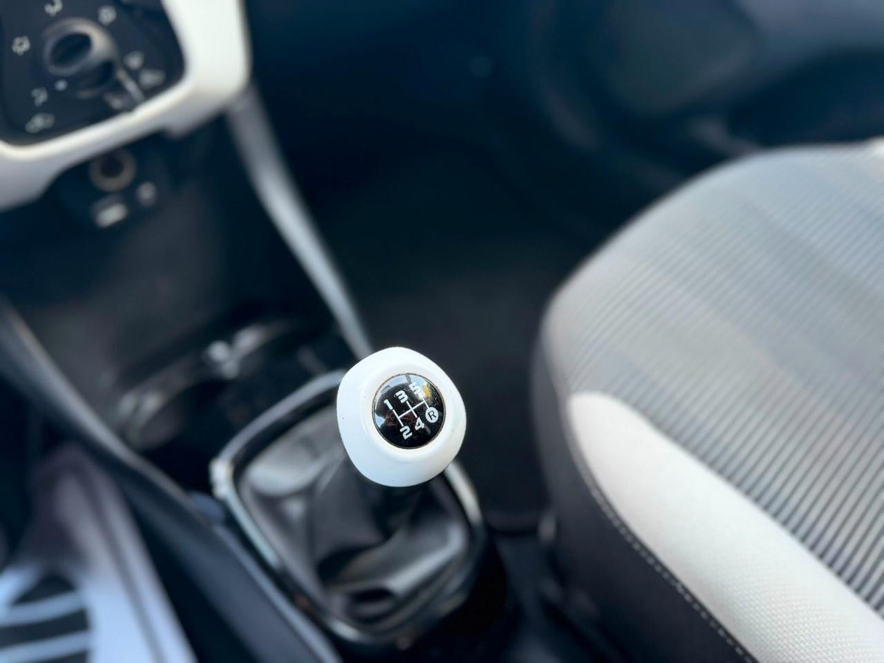Peugeot 108 VTi 68 5 porte Allure TOP!