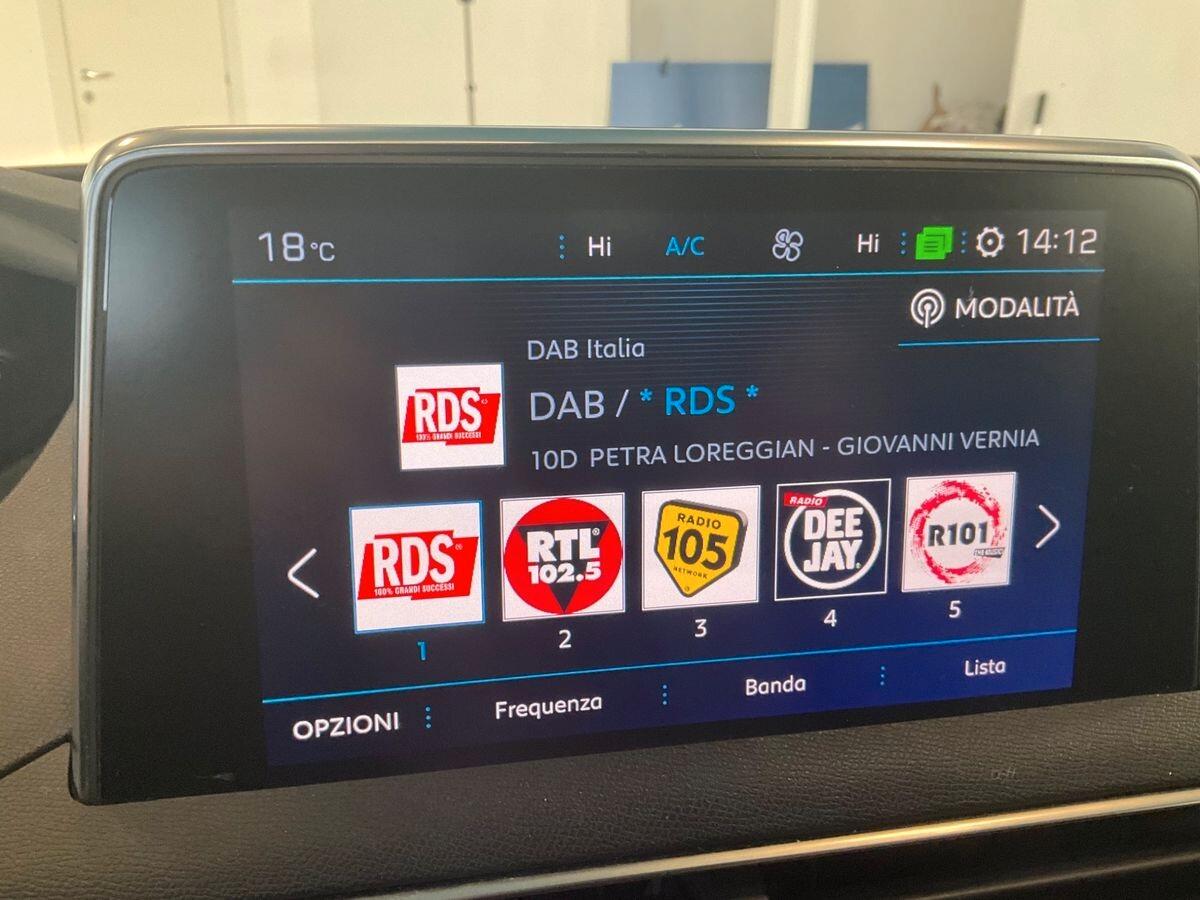 Peugeot 5008 BlueHDi 120 S&S EAT6 Crossway