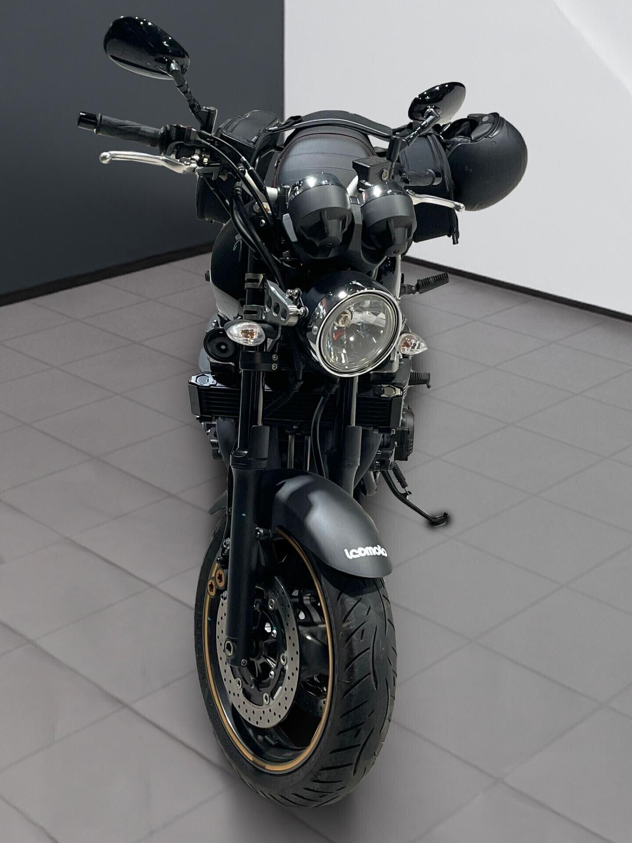 Yamaha XJR 1300