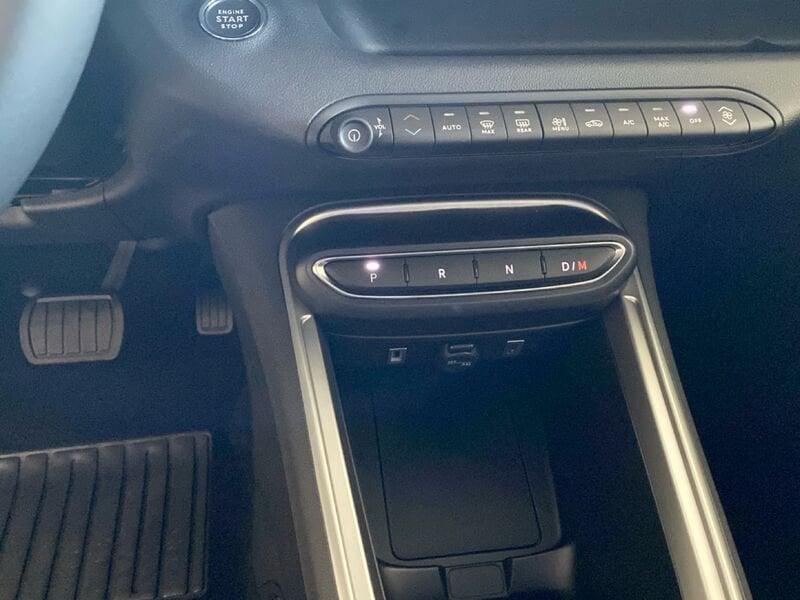 Jeep Avenger e-Hybrid 1.2 MHEV e-Hybrid Turbo Altitude