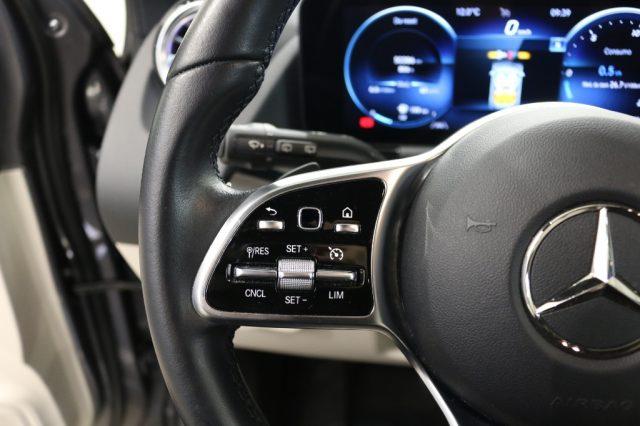 MERCEDES-BENZ GLA 200 Automatic 4Matic Sport Plus