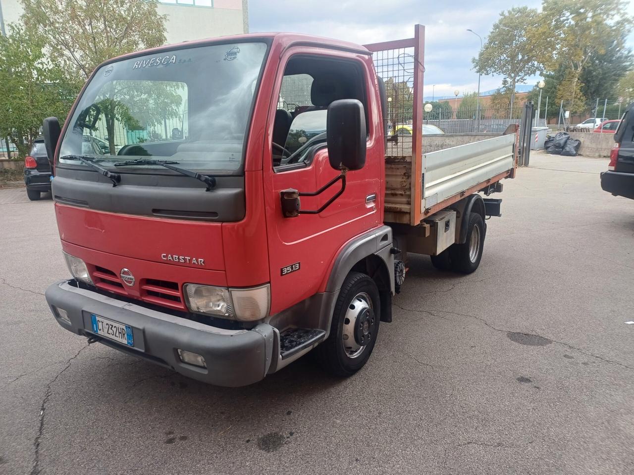 Cabstar 3.0 diesel Ribaltabile 6/2005