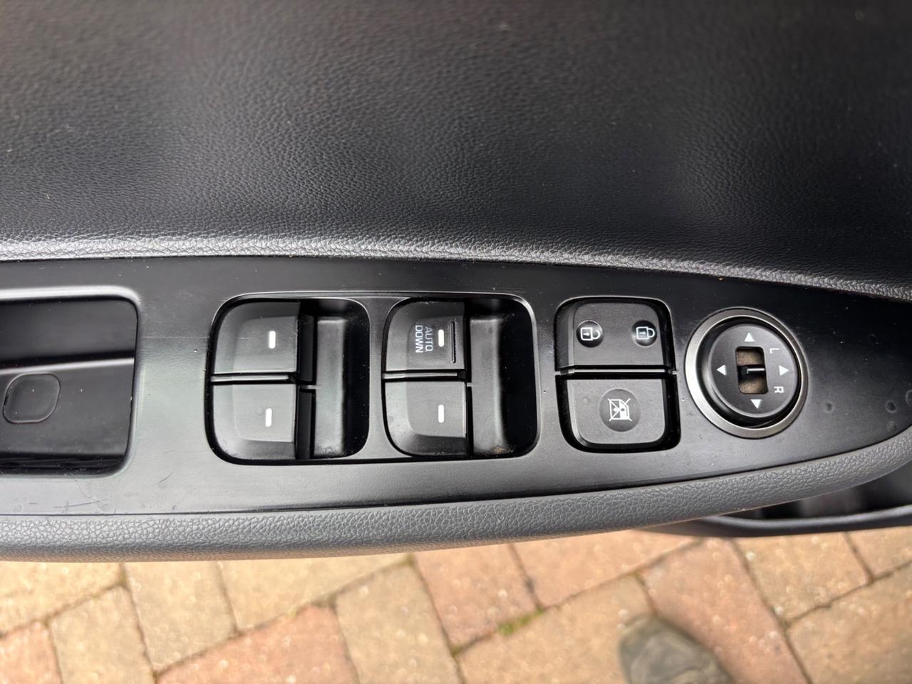 Hyundai i10 1.0 BENZINA 66 CV 5P