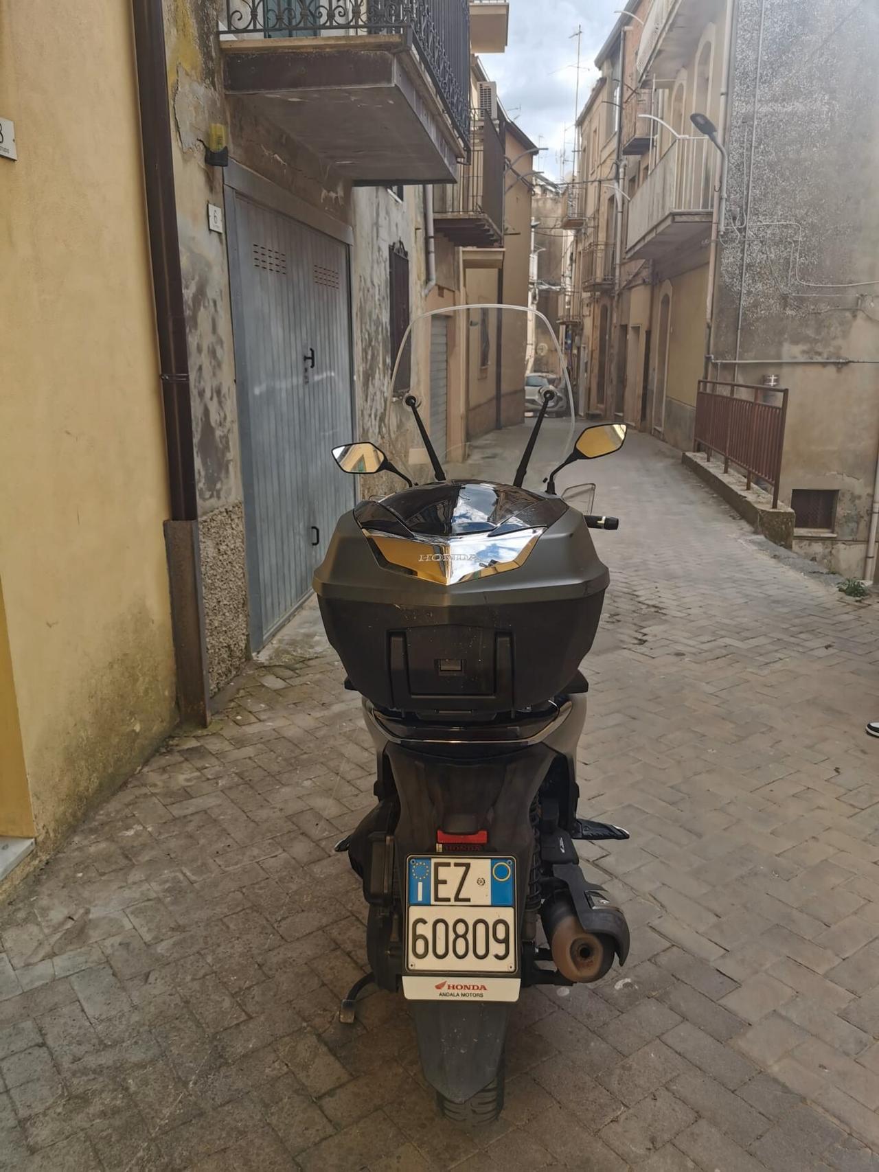 Honda SH 125 MATT GREY