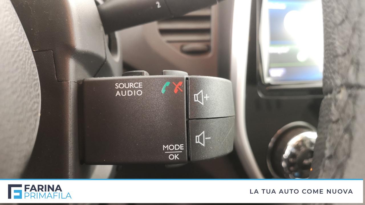 RENAULT Captur I 2013 - Captur 1.5 dci Intens (energy r-link) 110cv