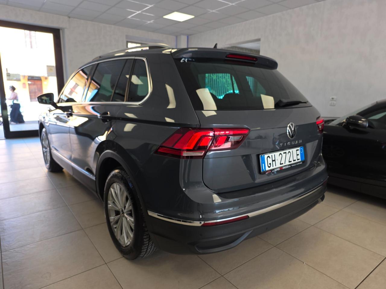 Volkswagen Tiguan 2.0 TDI 150 CV SCR DSG R-Line