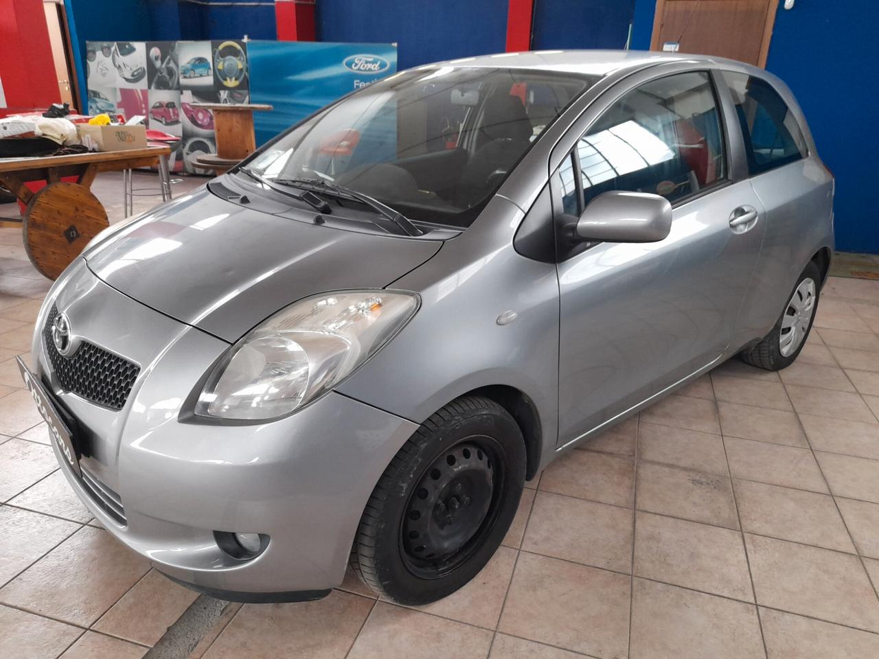 Toyota Yaris 1.3 3 porte Navi