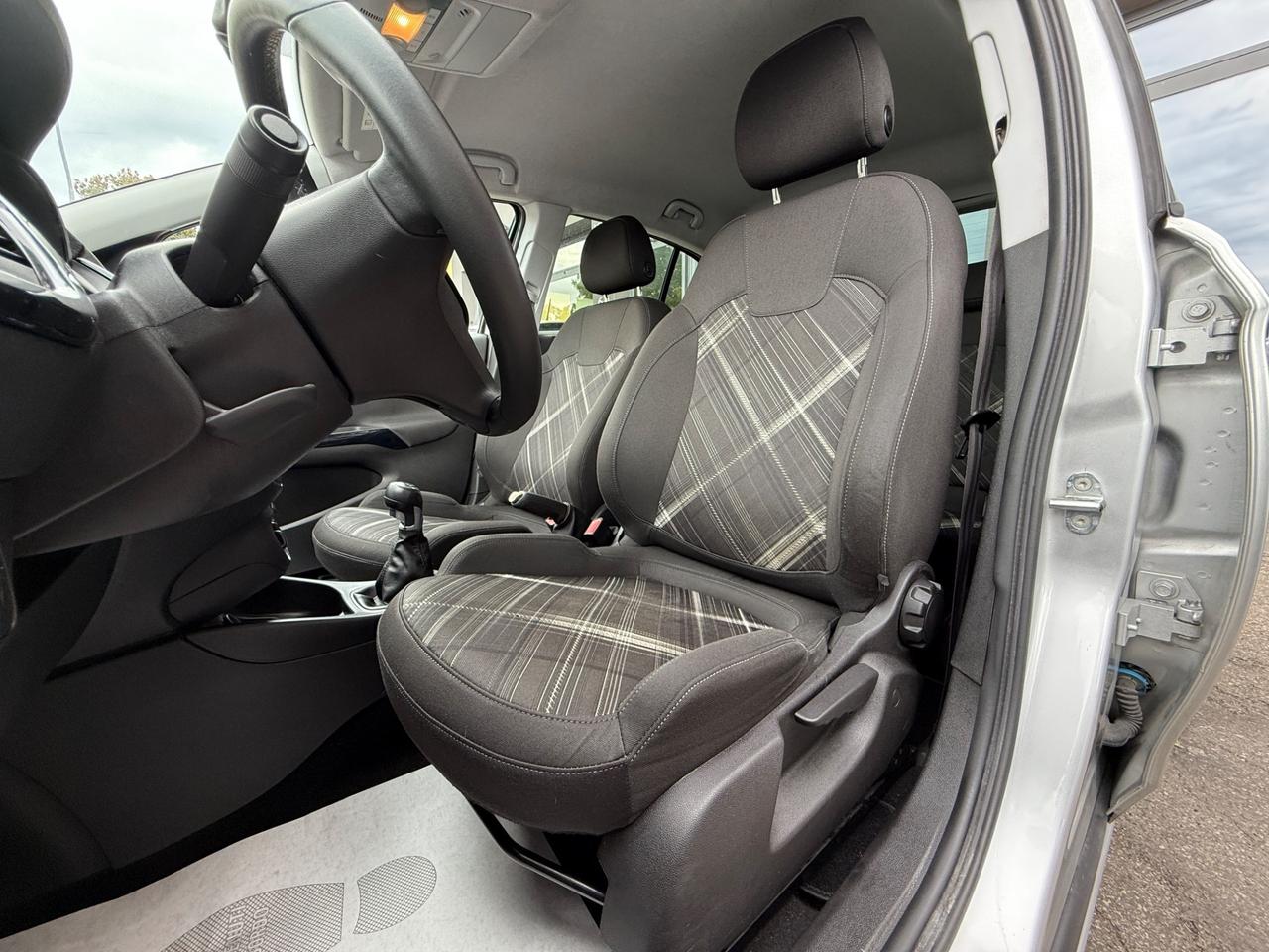 Opel Corsa 1.4 90CV GPL Tech 5 porte Cosmo