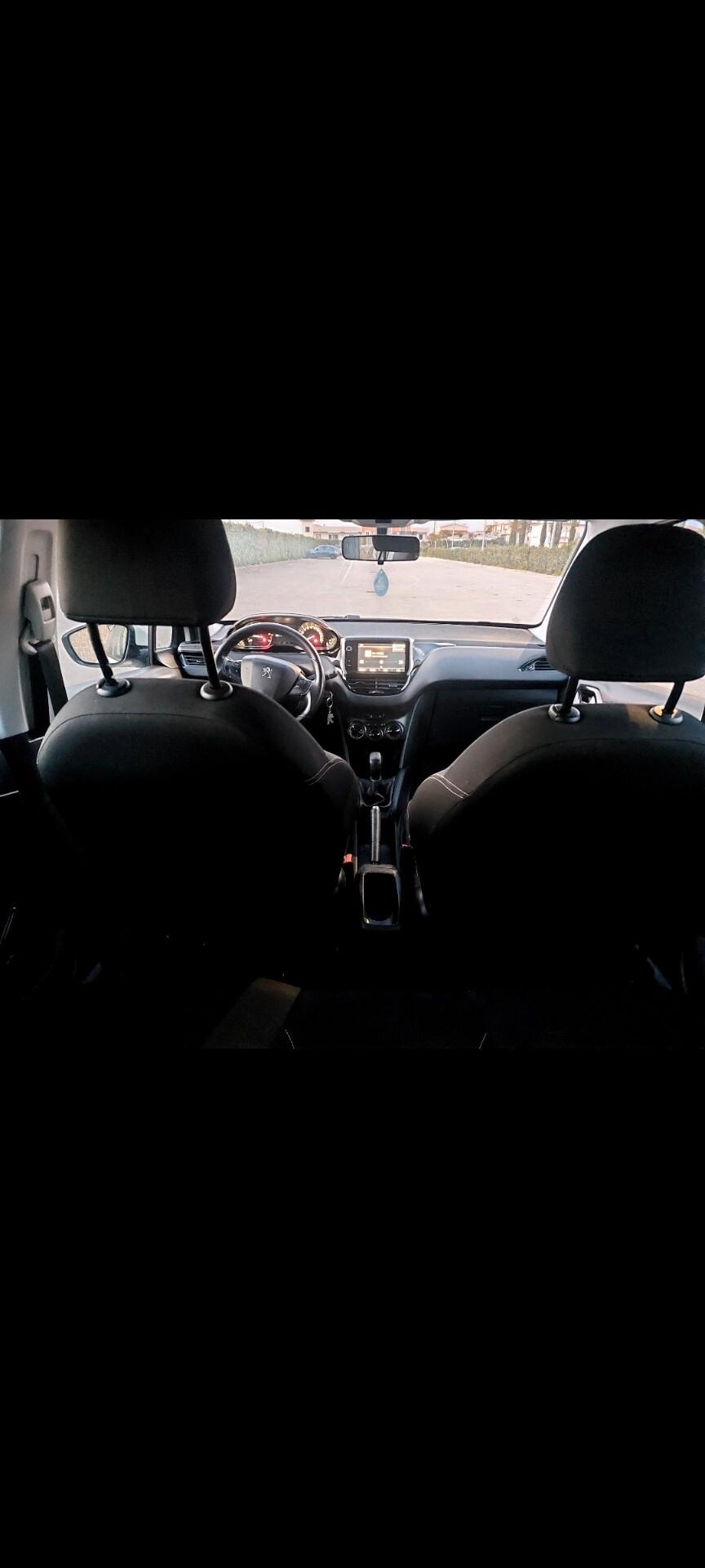 Peugeot 208 allure 1.5 diesel 2018 87 mila km