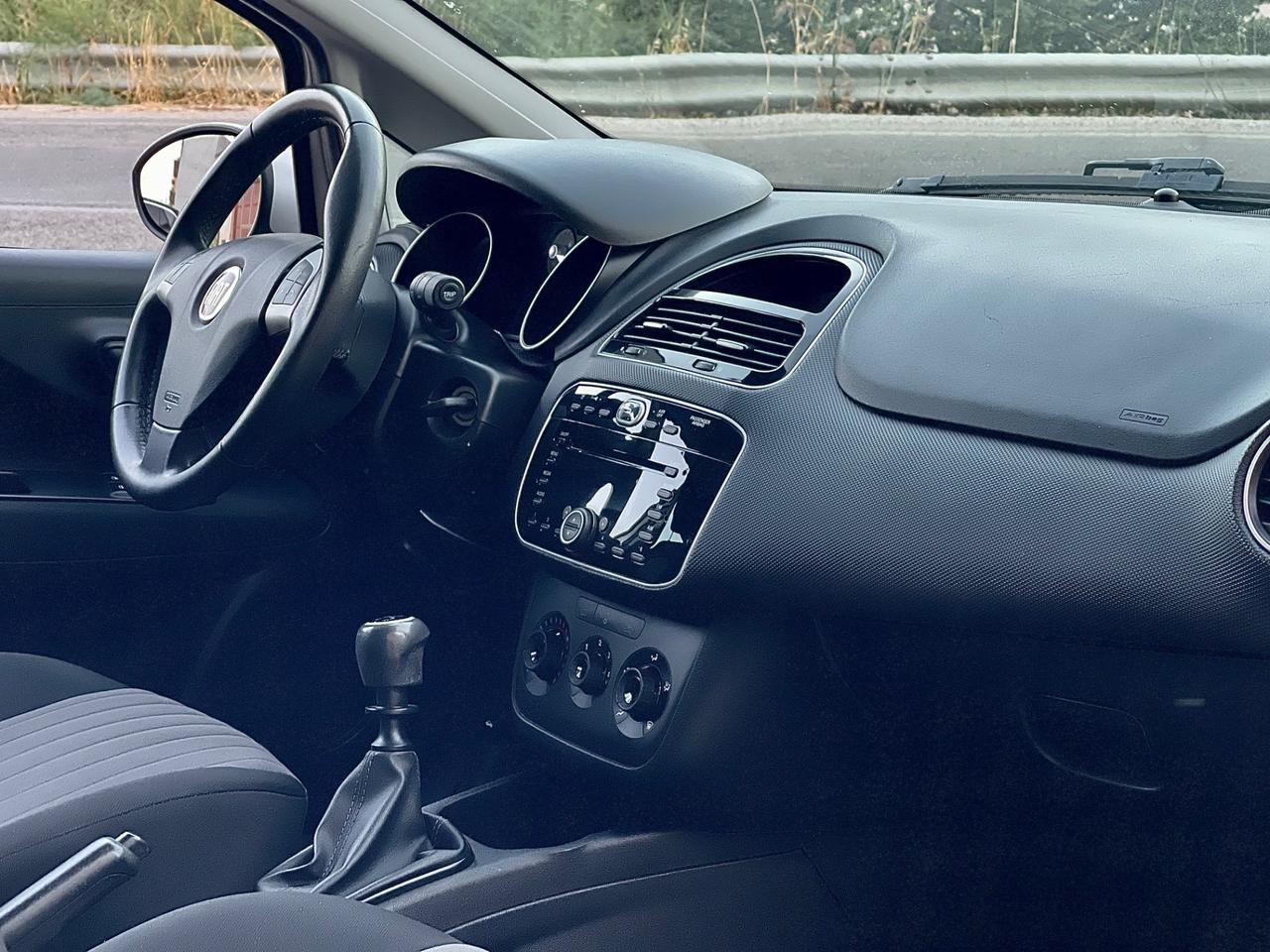 Fiat Punto 1.2 benzina 2017 - NEOPATENTATI