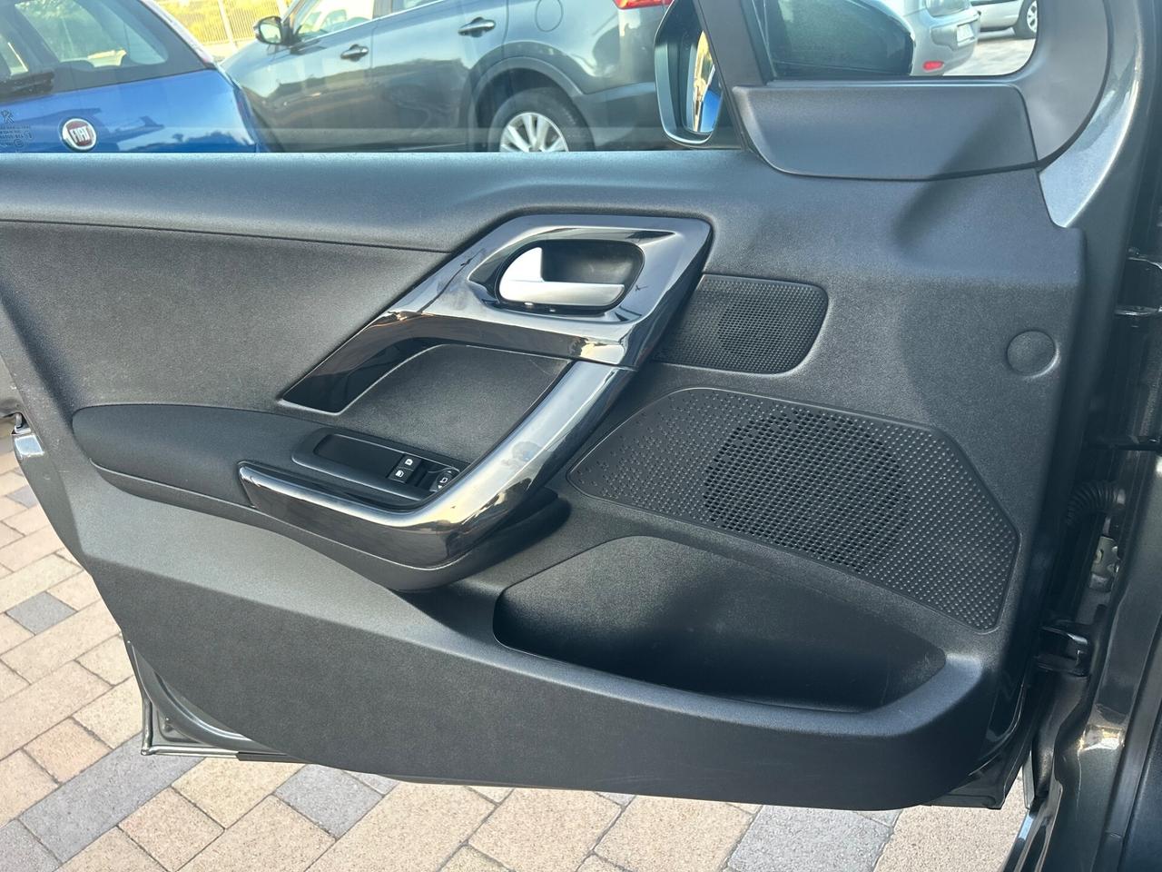 Peugeot 208 BlueHDi 75 5 porte Allure