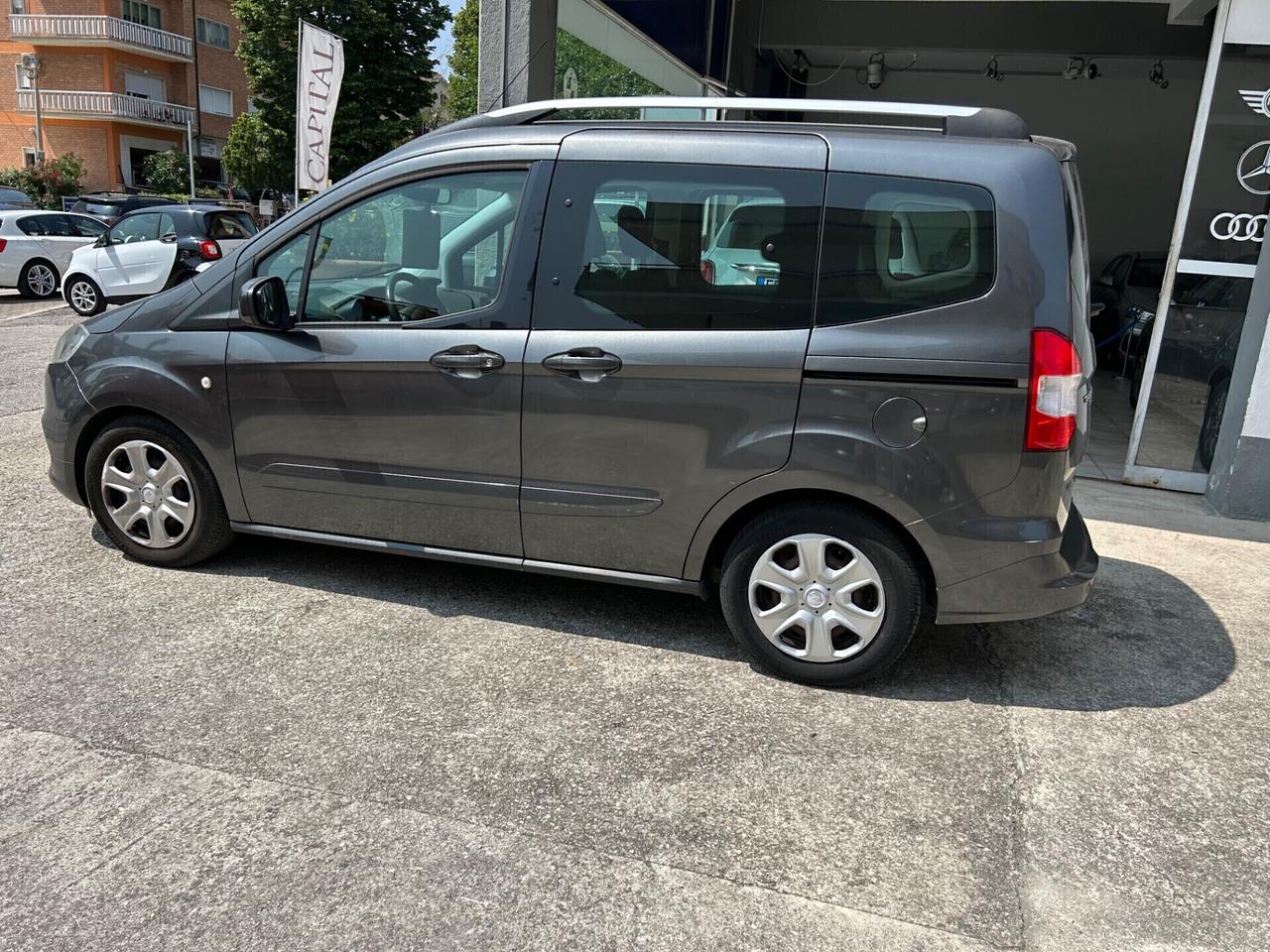 Ford Tourneo Courier 1.5 TDCI “ 40.000 KM “