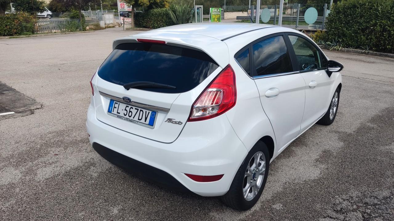 Ford Fiesta 1.5 TDCi 5 porte Titanium