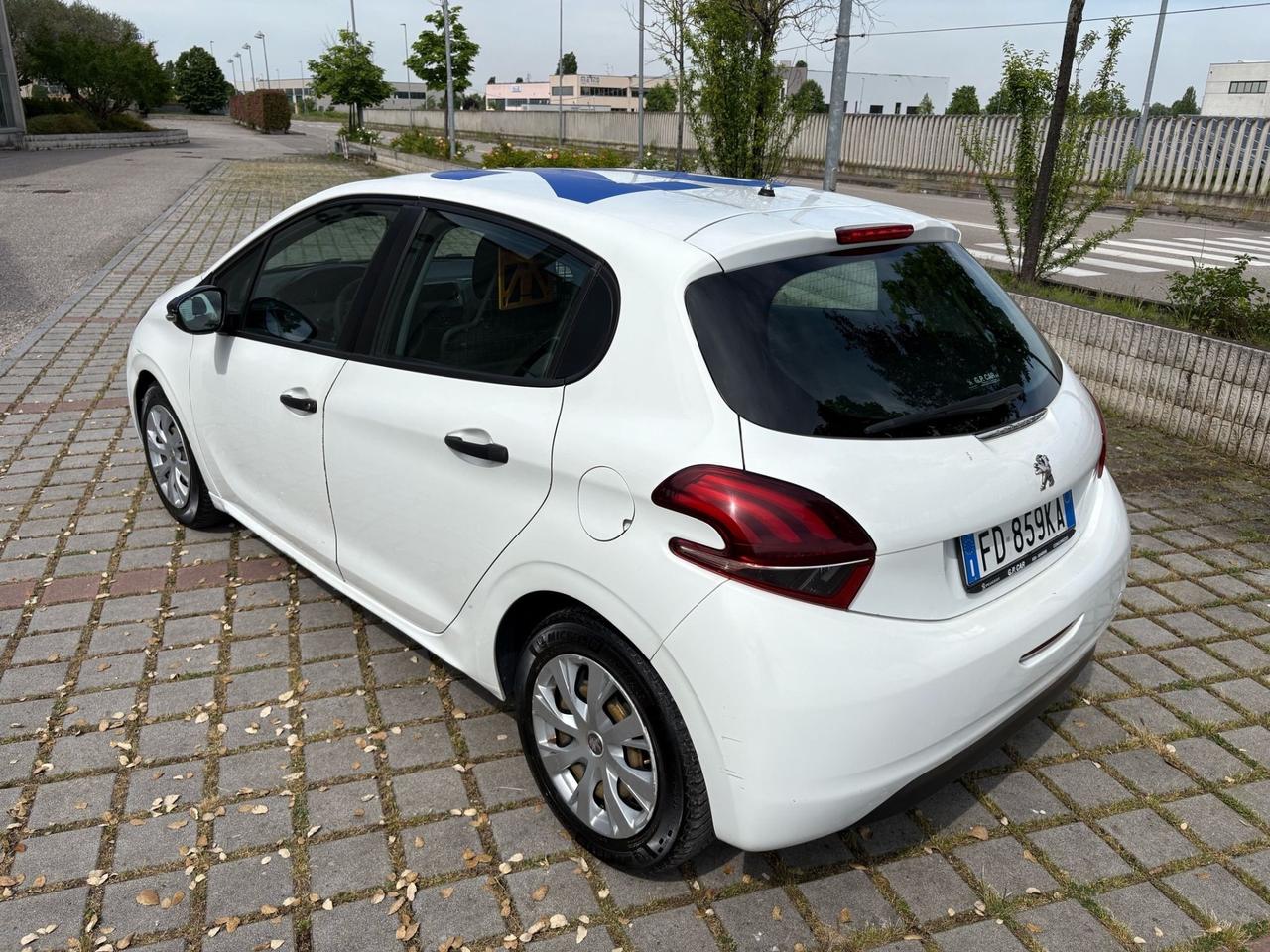 Peugeot 208 BlueHDi 75 5 porte Van 2 Posti