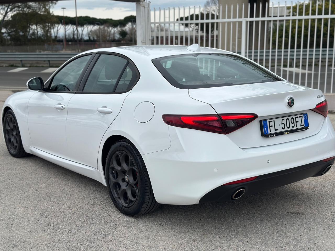 Alfa Romeo Giulia 2017 2.2 150 CV Launch Edition