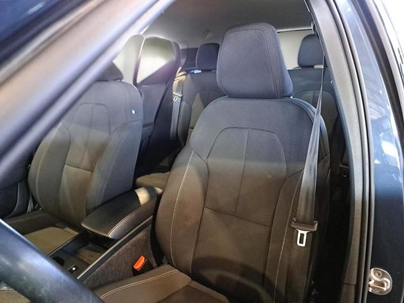 VOLVO XC40 T4 PLUG-IN HYBRID AUTO RECH INSCRIP EXPR 5 PORTE SUV