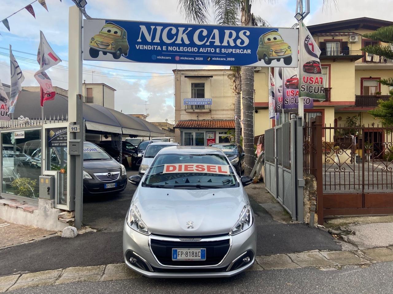 Peugeot 208 BlueHDi 75 5 porte Black Line 120.000Km