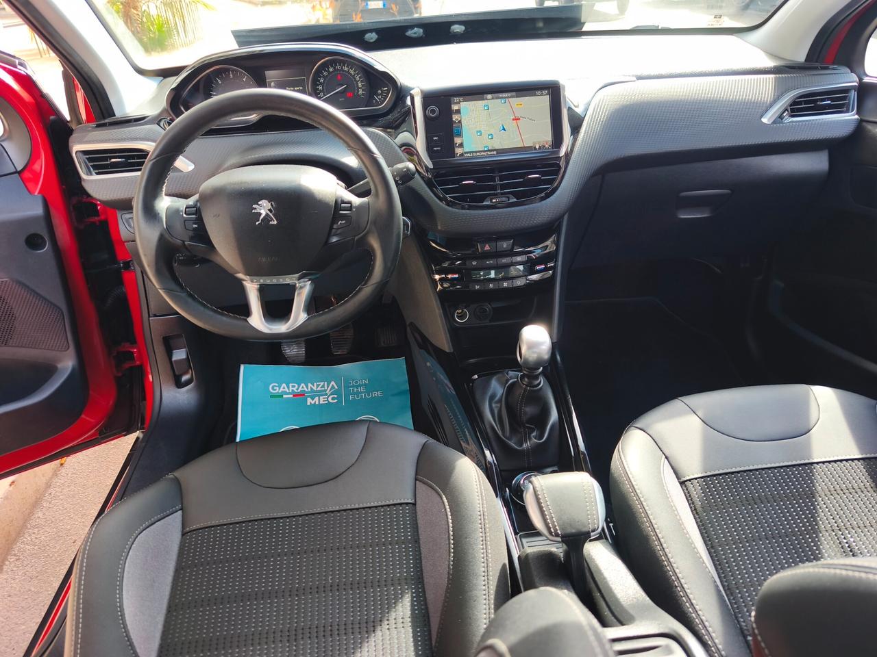 Peugeot 2008 BlueHDi 120 S&S Allure