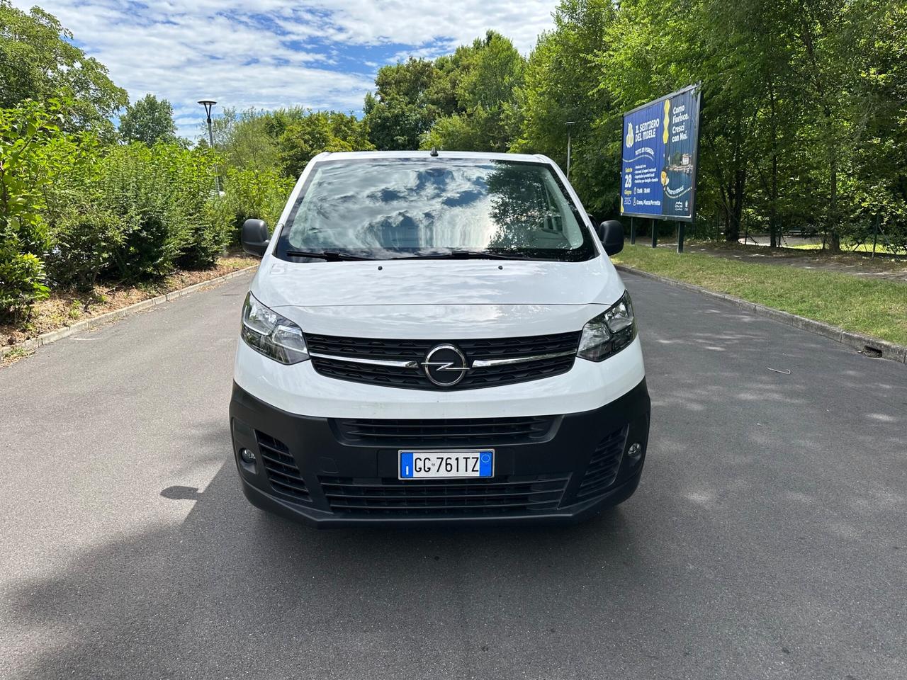Opel vivaro passo lungo
