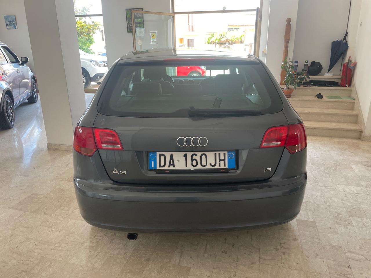 AUDI A3 SPB 1.6 FSI ATTRACTION "MANIACALE"