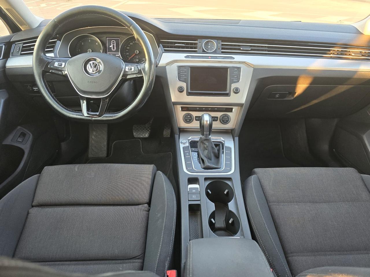 Volkswagen Passat Variant 1.6 TDI DSG Comfortline BlueMotion Tech.