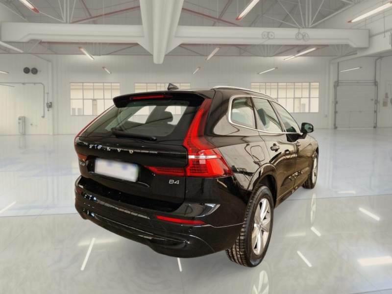 VOLVO XC60 B4 D AUTOMATICO CORE SUV