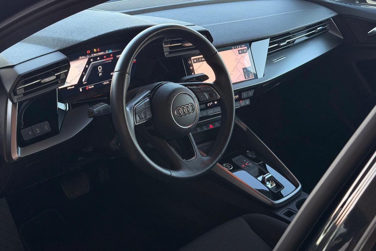 AUDI A3 SPB 30 TDI Stronic Sport