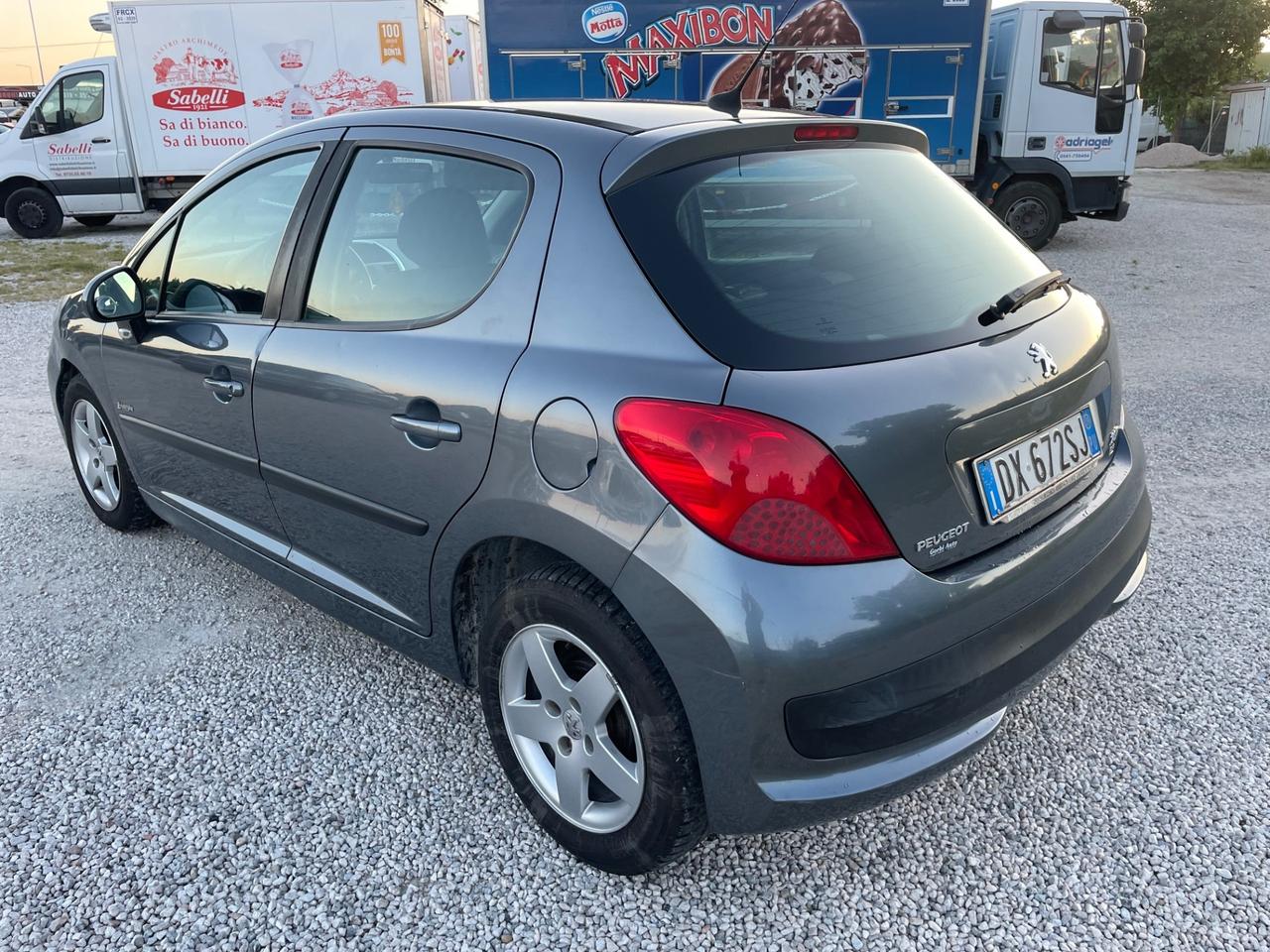 PEUGEOT 207 1.4 BENZINA/GPL NEOPATENTATI 2009 MOTORE NUOVO
