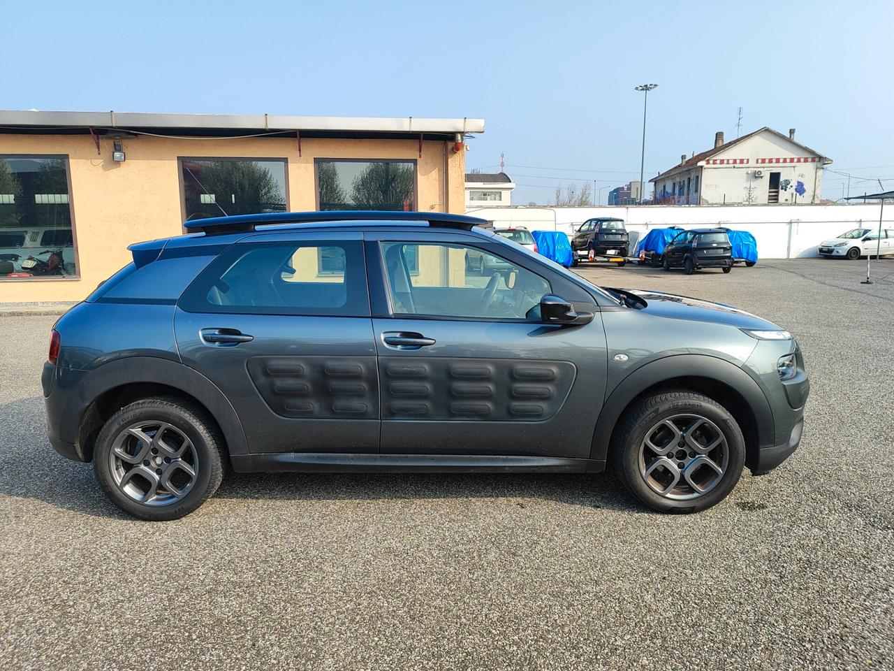 Citroen C4 Cactus BlueHDi 100 Just Black