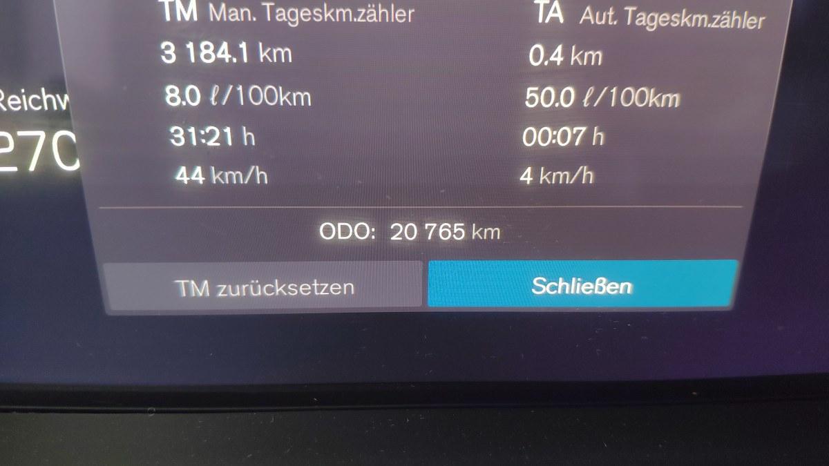 VOLVO Xc60 B4 Mild Hybrid (D) Automatico Plus Dark