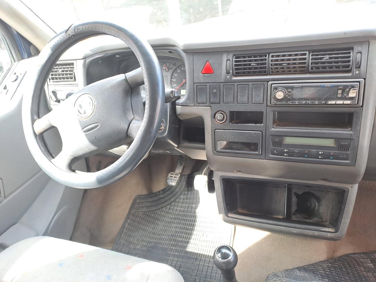 Volkswagen CARAVELLE 9 POSTI
