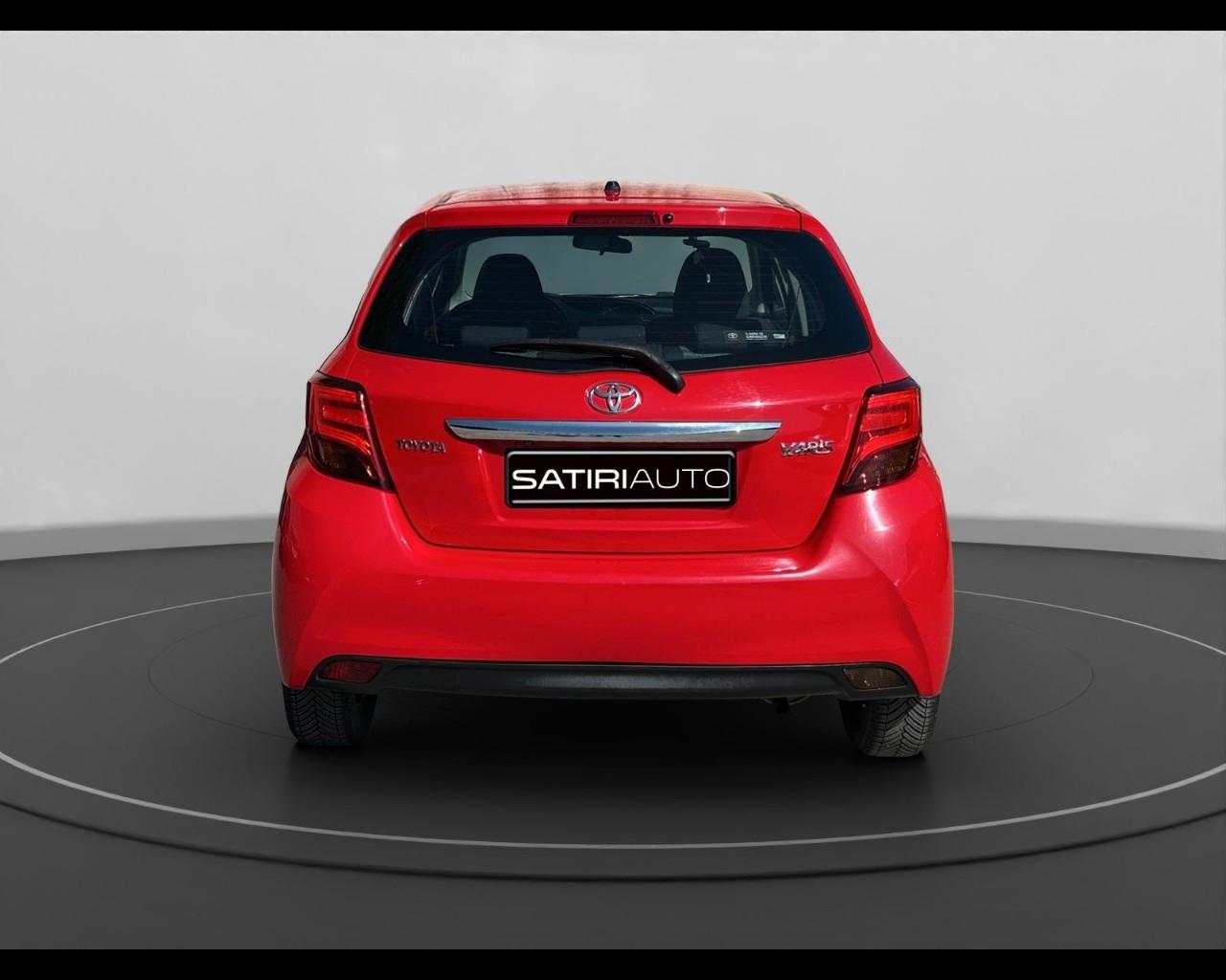 TOYOTA Yaris III 2015 - Yaris 5p 1.0 Lounge