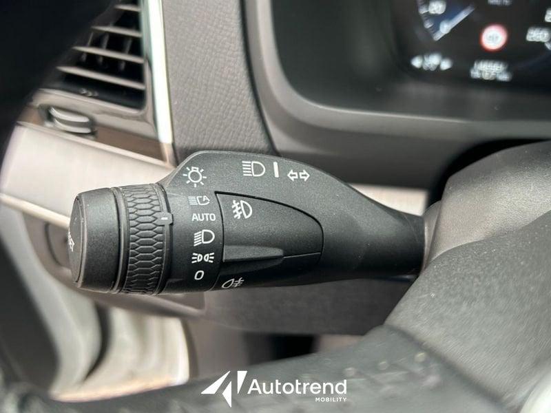 Volvo XC90 B5 235+14 CV AWD Automatica Mild Hybrid 7 Posti Business Plus