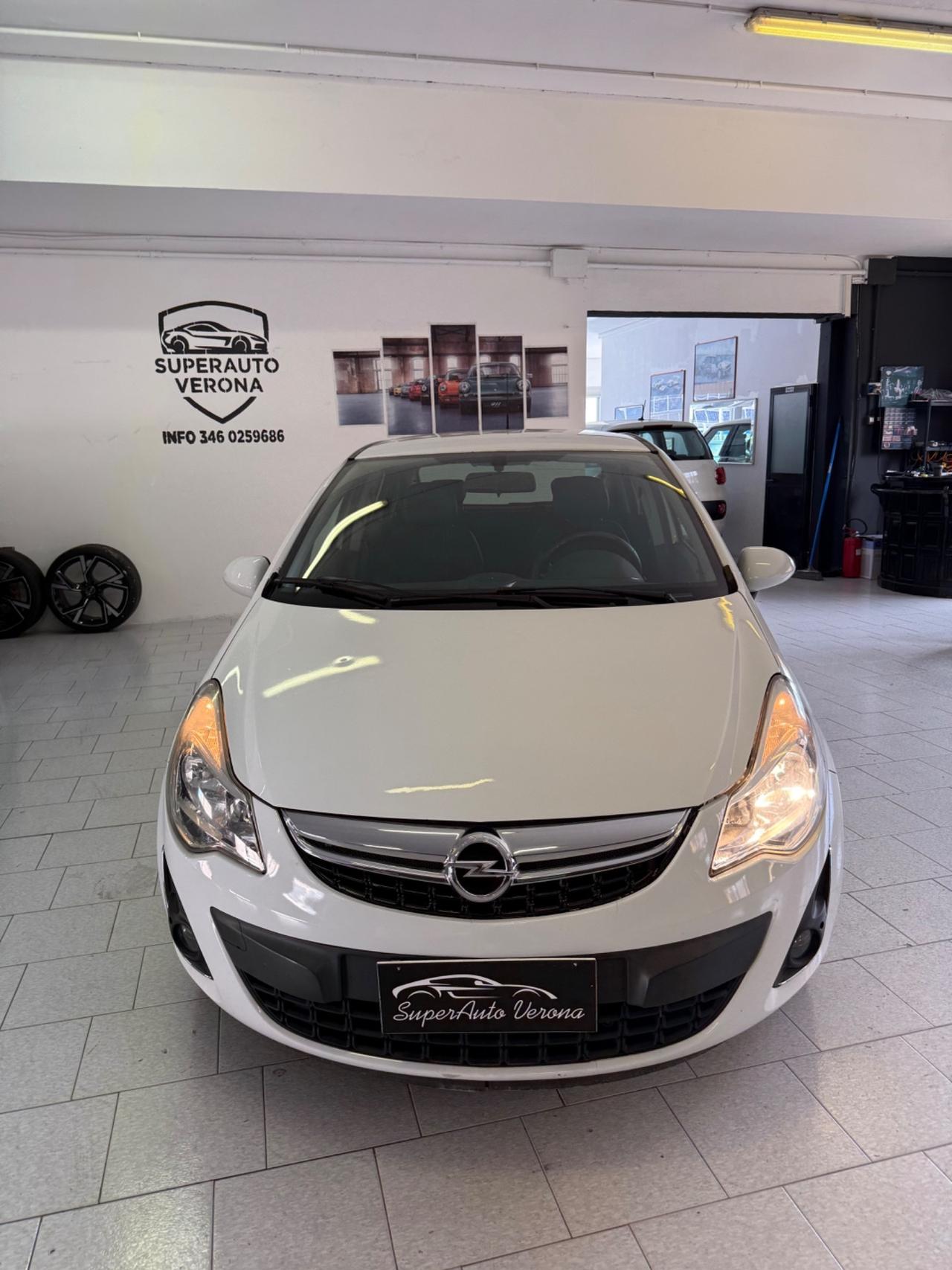 AUTOMATICA Opel Corsa 1.2 5 porte Sport