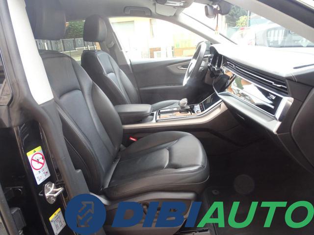 AUDI Q8 55 TFSI e quattro tiptronic