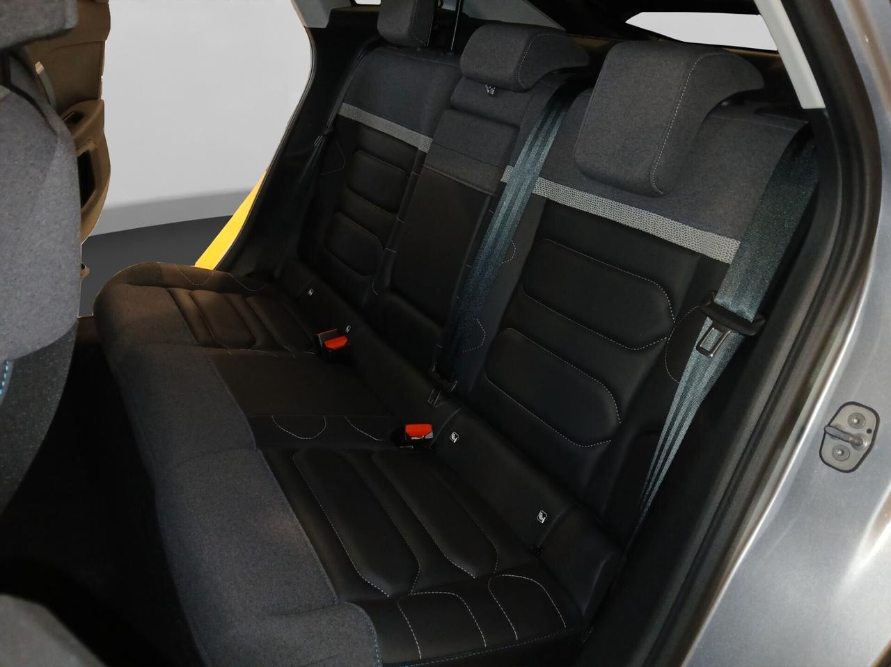Citroen C4 e-C4 motore elettrico 136 CV Shine