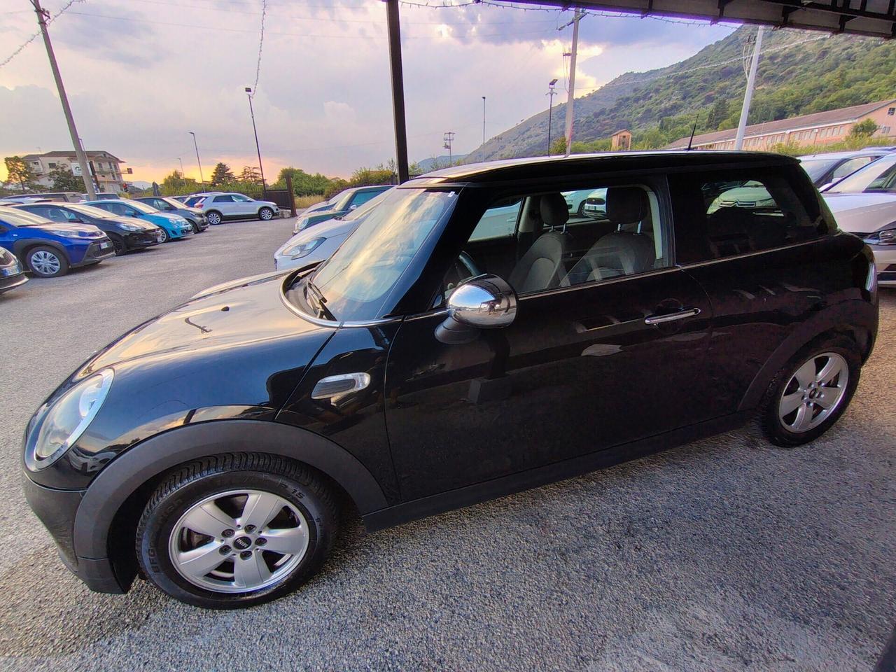Mini Mini 1.5 One D Business XL
