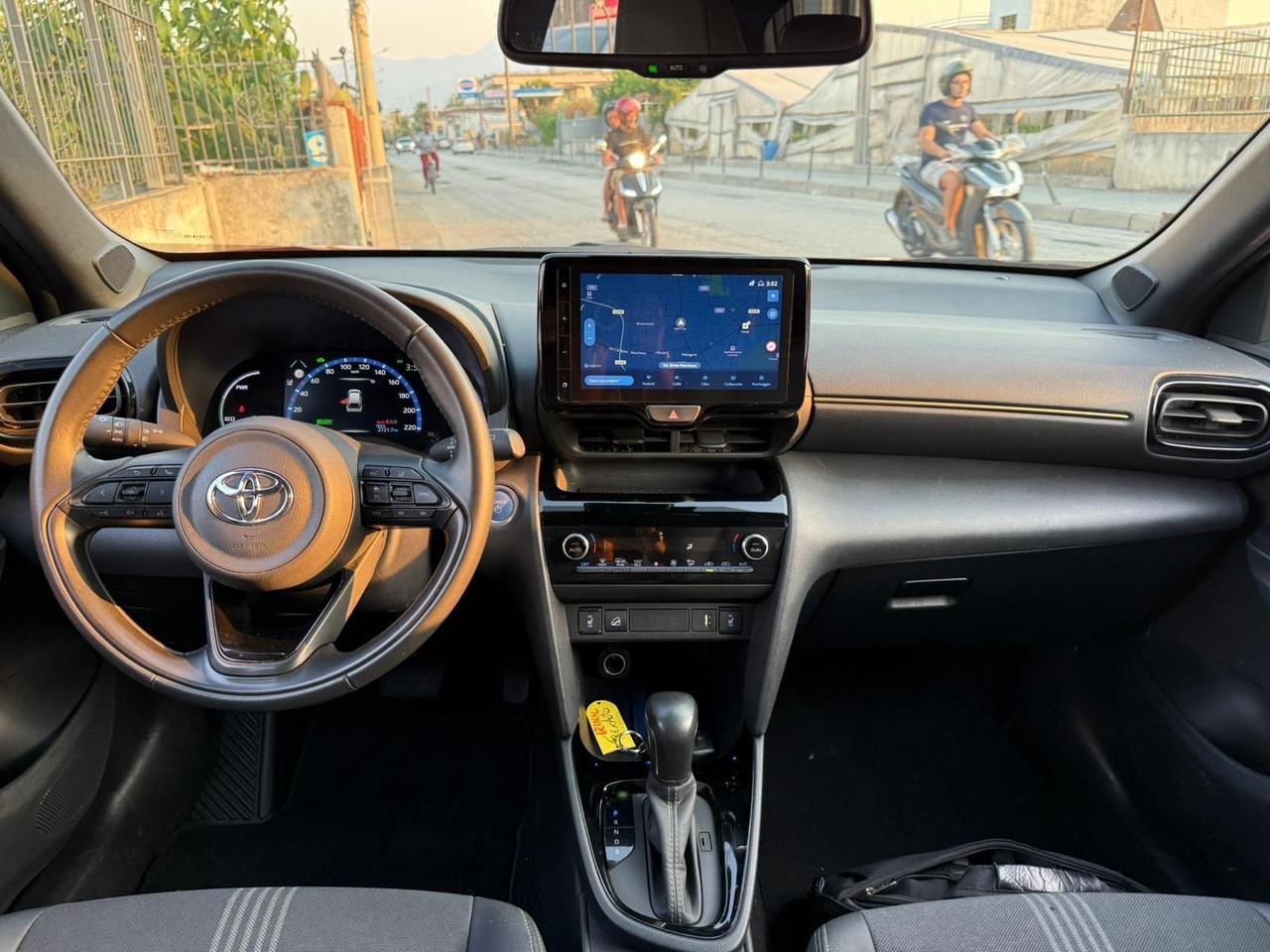 Toyota Yaris Cross 1.5 Hybrid 5p. E-CVT AWD-i Adventure