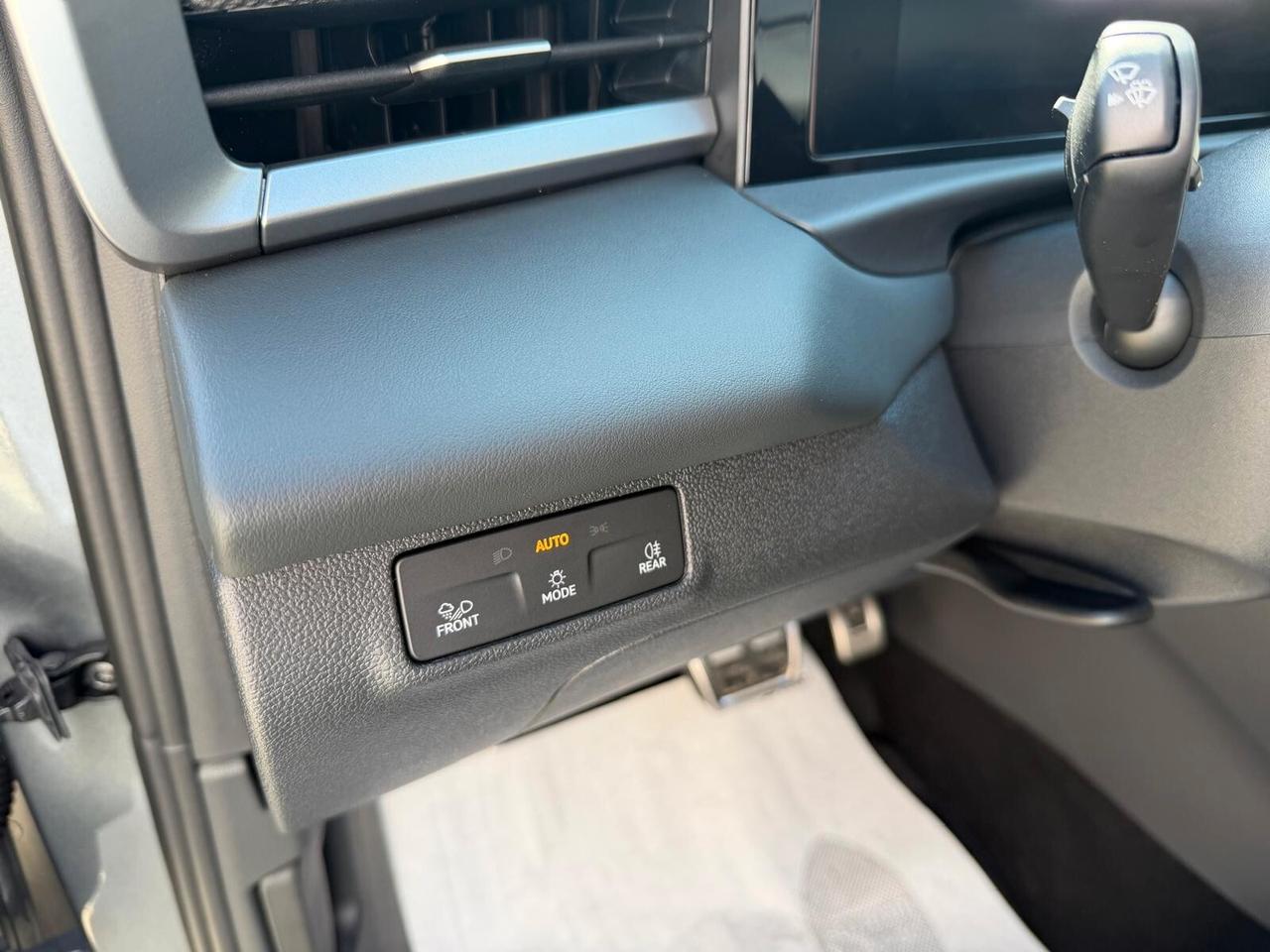 Volkswagen T-Roc 1.5 eTSI ACT 150 CV DSG R-Line