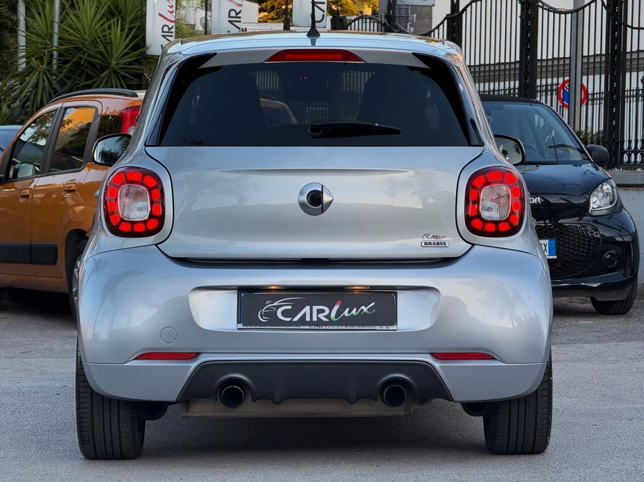 Smart forFour 0.9 T BRABUS 109CV TETTO CAM JBL