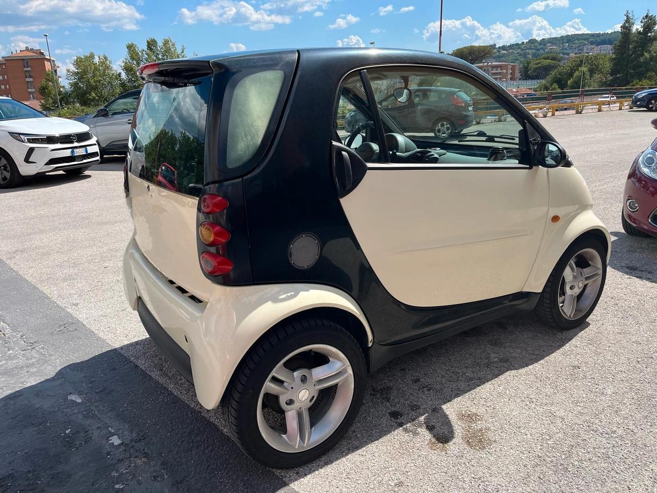 Smart ForTwo 700 coupé pure (37 kW)motore rifatto