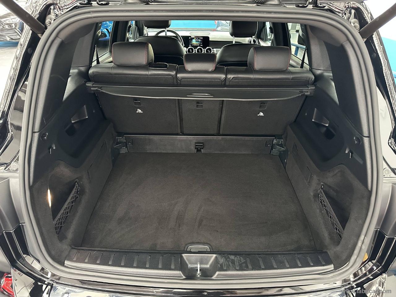 MERCEDES-BENZ GLB 200 Automatic Premium