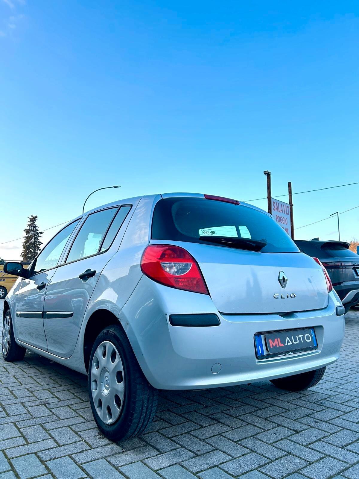 Renault Clio 1.2 16V 5 porte Dynamique