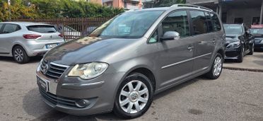 Volkswagen Touran 2.0 16V TDI Highline