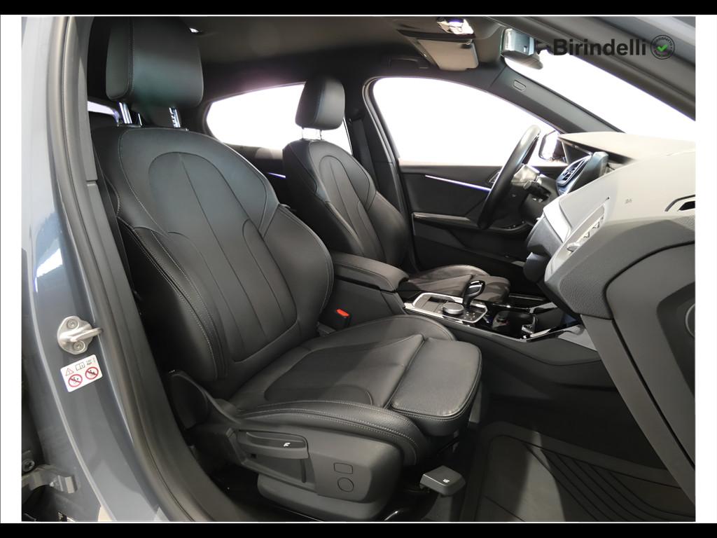 BMW Serie 1 (F40) - 118d 5p. Msport