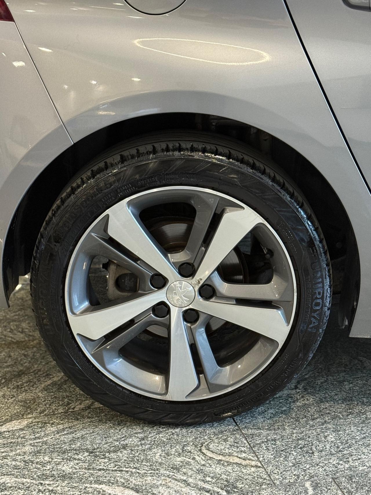 Peugeot 308 BlueHDi 120 S&S Allure