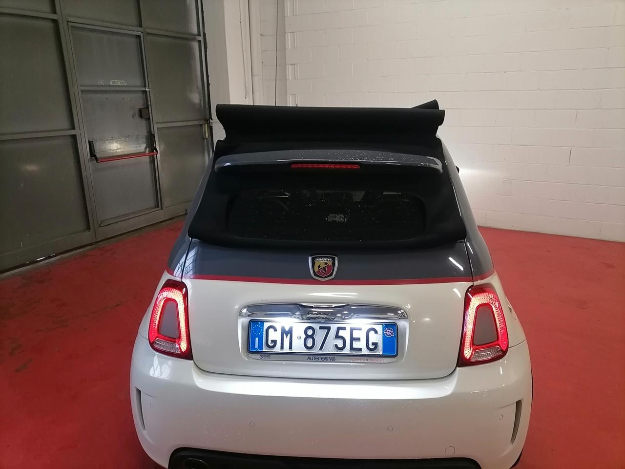 Abarth 500 C 1.4 Turbo T-Jet MTA Bicolore Cabriolet