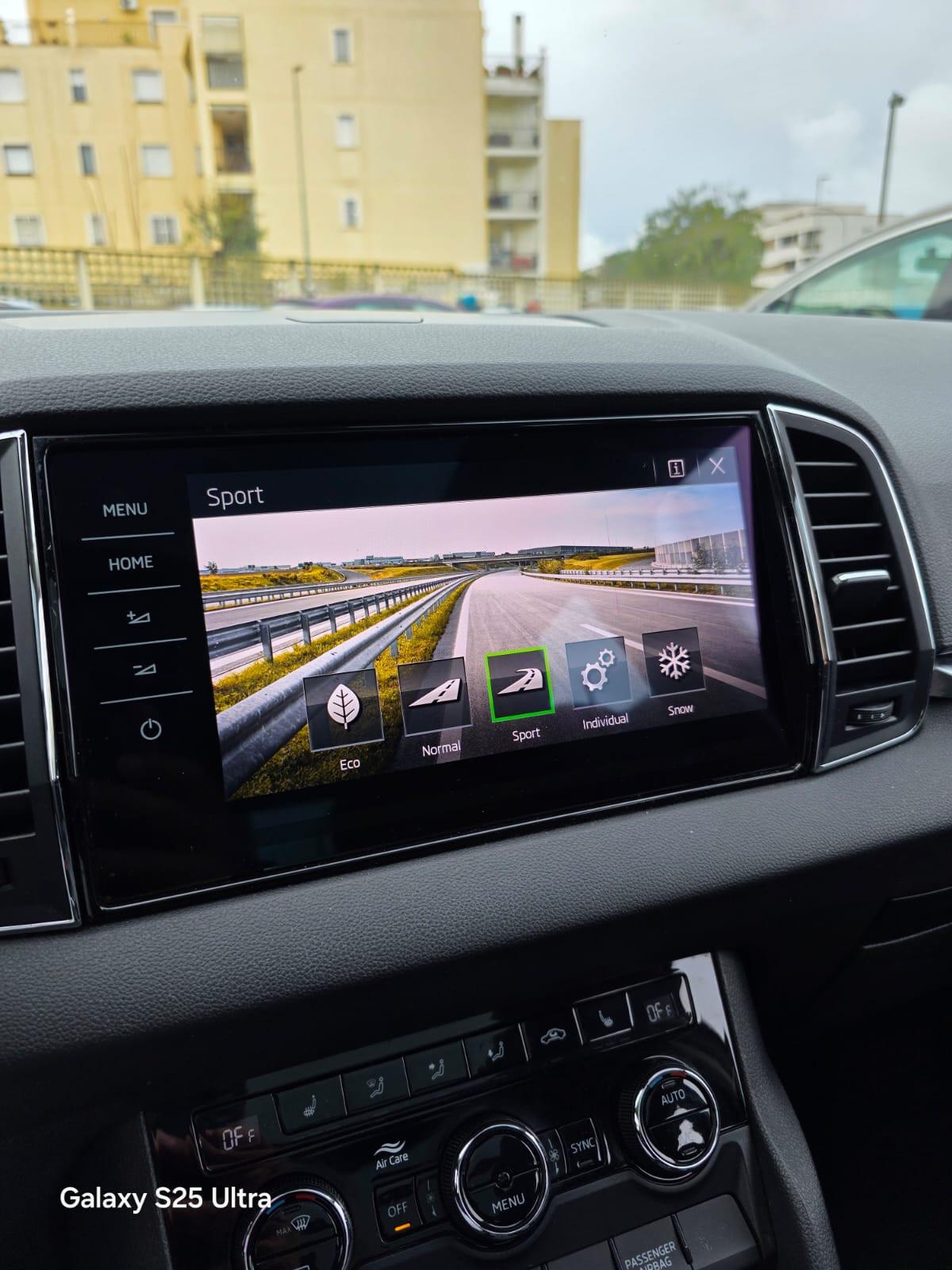 Skoda Karoq 2.0 TDI SCR 4x4 DSG Style 2018 STRAFULL